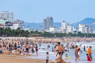 Bình Định đón hơn 277.000 lượt khách, doanh thu đạt 305 tỷ đồng 