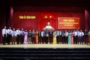 Chủ tịch Bình Định Phạm Anh Tuấn làm Bí thư Đảng bộ UBND tỉnh