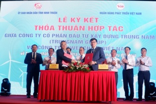 Tập đoàn Trung Nam hợp tác cùng Power China sản xuất trụ, cánh điện gió tại Ninh Thuận
