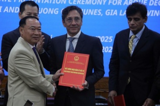 Gia Lai trao giấy chứng nhận 3 dự án du lịch siêu sang vốn hơn 8.500 tỷ đồng