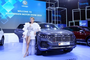 Vietnam Motor Show 2019: Volkswagen Touareg giá hơn 3 tỷ đồng có gì đặc biệt?