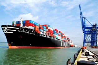 IMO: Năm 2020, ngành vận tải biển gặp "sóng" lớn