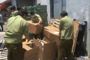 TP.HCM: Phát hiện kho hàng 80.000 khẩu trang nhập lậu từ Trung Quốc