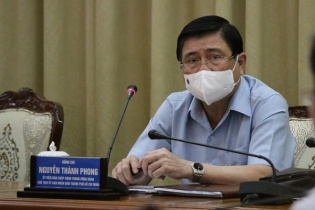 TP.HCM dừng nhiều hoạt động tụ tập đông người không cấp bách 