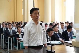 Cựu Tổng giám đốc SCB khai chỉ tham gia phân phối trái phiếu thuộc nhóm Vạn Thịnh Phát
