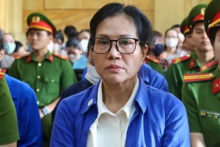 Cựu tổng giám đốc SJC Lê Thúy Hằng cùng đồng phạm hầu tòa
