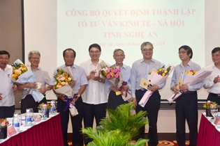Nghệ An: Thành lập Tổ tư vấn kinh tế, xã hội cho Chủ tịch tỉnh