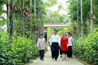 Hà Tĩnh trao bằng công nhận nông thôn mới cho 45 xã đạt chuẩn