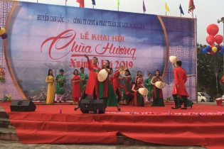 Hà Tĩnh khai hội Chùa Hương 2019