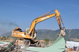 Khánh Hòa: Tháo dỡ hàng trăm ngôi nhà xây dựng trái phép
