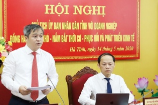 Chủ tịch Hà Tĩnh trực tuyến với gần 300 doanh nghiệp để tìm hướng gỡ khó