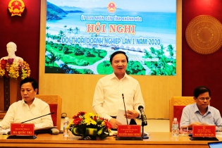 Khánh Hòa: Bí thư, Chủ tịch đối thoại với 180 doanh nghiệp