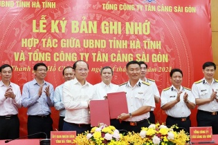 Hà Tĩnh và Tân Cảng Sài Gòn ký ghi nhớ hợp tác lĩnh vực cảng biển, logistics