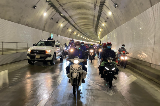 Đà Nẵng lập tổ y tế, mở hầm Hải Vân giúp người dân về quê an toàn