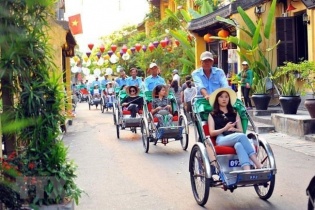 Kịch bản “rã đông” cho du lịch miền Trung