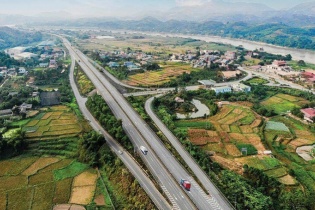 Chính phủ “trao quyền” cho Quảng Trị triển khai cao tốc Cam Lộ - Lao Bảo