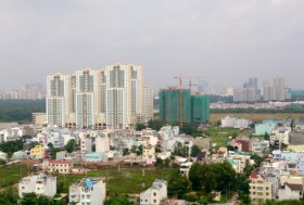 Địa ốc đua xả hàng ăn theo hạ tầng
