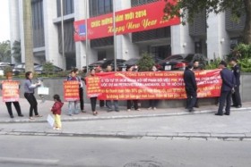 Petro Vietnam Landmark: Sếp bị bắt, khách kêu trời!