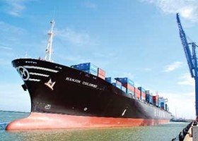 Đầu tư trực tiếp nước ngoài: Bài học từ thực tiễn