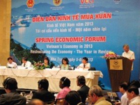 Cần đẩy nhanh tái cơ cấu kinh tế