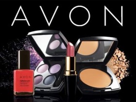 Thị trường mỹ phẩm: Tấp nập người đến sau