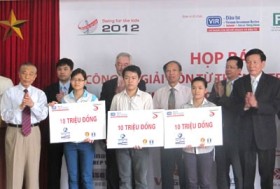 Thảo thơm học bổng Swing for the kids