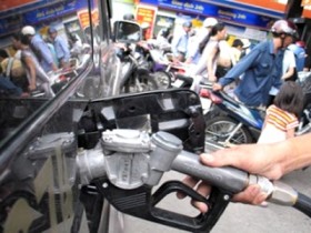 Tăng thuế nhập khẩu xăng lên 19%