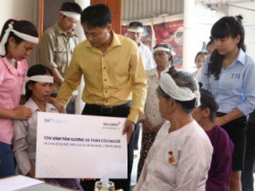 Bà Thái Hương gửi thư cho gia đình cháu bé xả thân cứu người