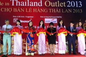 Hàng Thái "mở hội" giữa Hà Nội