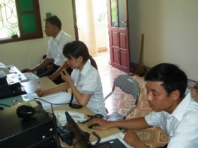 Nối cánh tay dài vươn biển