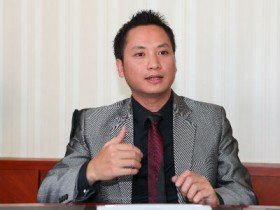 Bạn là con gà hay con công?
