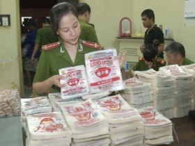Dùng bột ngọt Trung Quốc đóng nhãn mác nổi tiếng