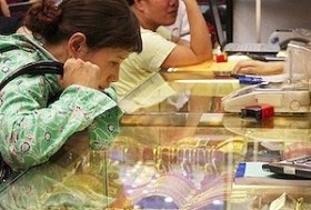 Vàng tiếp tục tăng, lên 40,77 triệu đồng mỗi lượng