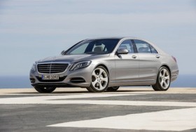 S-Class có thay thế được Maybach?