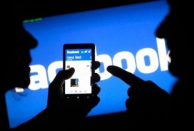 10.000 lệnh yêu cầu Facebook "theo dõi người dùng"