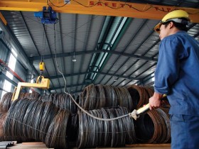 Vật vã với hàng tồn kho