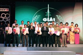 Tôn vinh các nhà báo tại giải báo chí quốc gia lần thứ VII