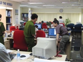 Mua sắm Đệ Nhất Phan Khang dùng phần mềm lậu