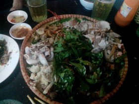Đặc sản chuyển phát nhanh trên Facebook