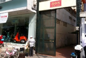 Đột nhập đại bản doanh "chúa chổm" AZLand