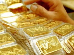 Vàng giảm: Tích trữ thì được, đầu tư thì đừng