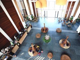 Kinh tế 6 tháng đang ở đáy chữ U