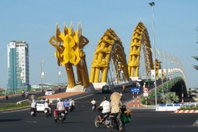 Đà Nẵng: Phía sau ánh đèn hào nhoáng!