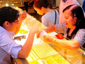 Soi kinh doanh vàng, ngoại tệ tại các chi nhánh