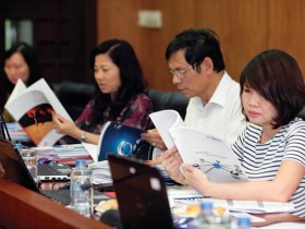 Trao giải Báo cáo thường niên tốt nhất năm 2013
