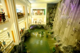 10 điểm độc, lạ ở khu mua sắm dưới lòng đất lớn nhất VN