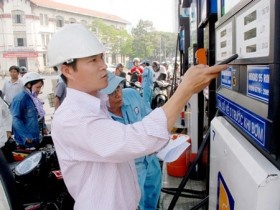 Xăng dầu lại… báo lỗ