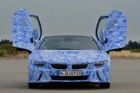 BMW i8 vận hành “ngang cơ” Porsche 991 Carrera 4S