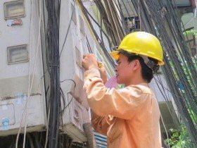 Cổ phần hóa DNNN: Chậm trễ không chỉ vì giá đất