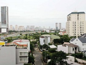 Địa ốc không phải là “ốc đảo”